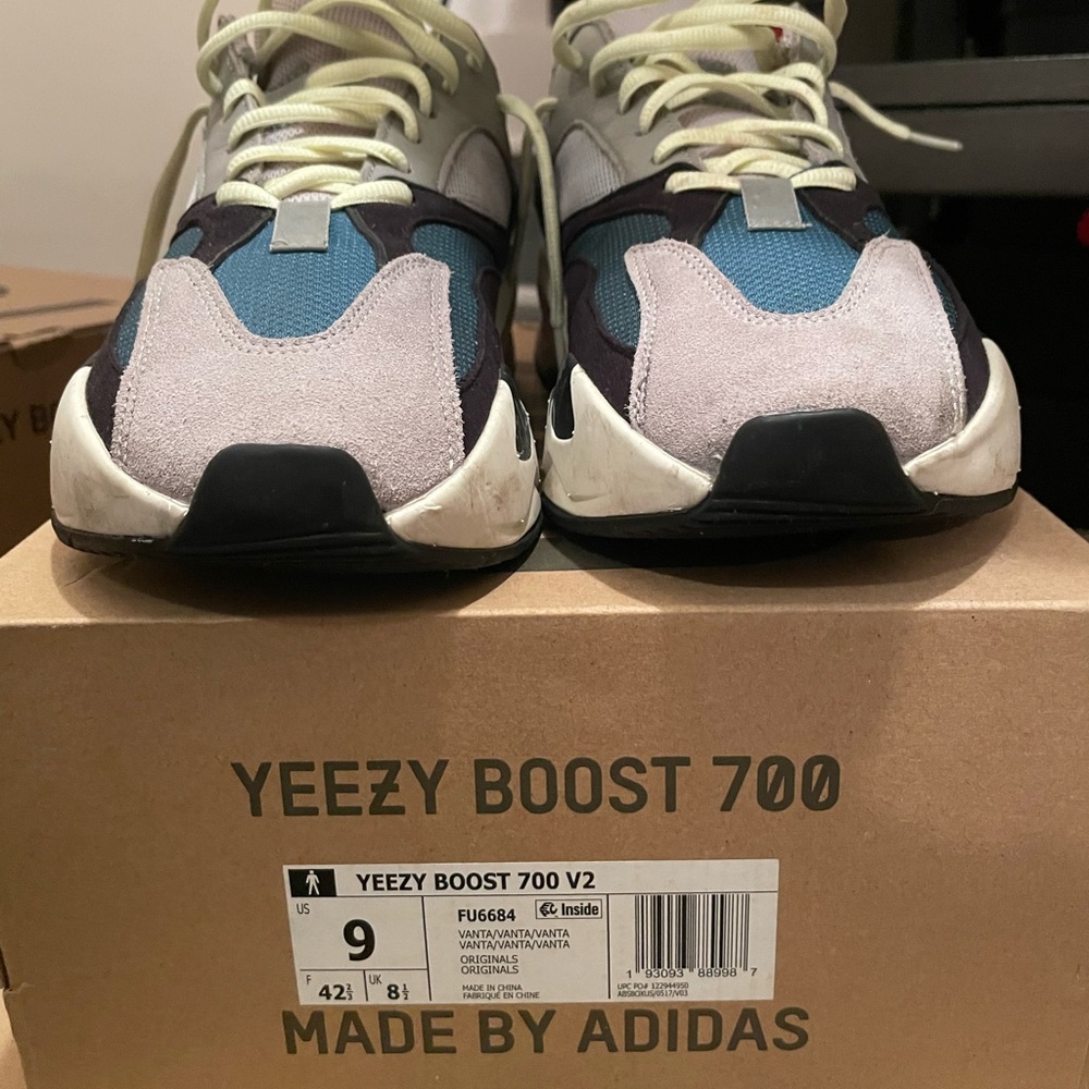 ADIDAS YEZZYS